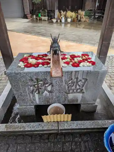 川越八幡宮の手水舎