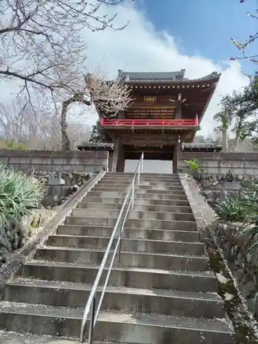 高正寺の山門