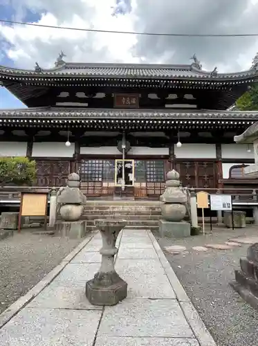 温泉寺の本殿・本堂