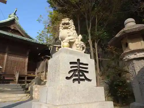 和布刈神社の狛犬