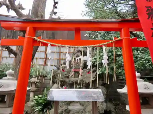 飛木稲荷神社の鳥居