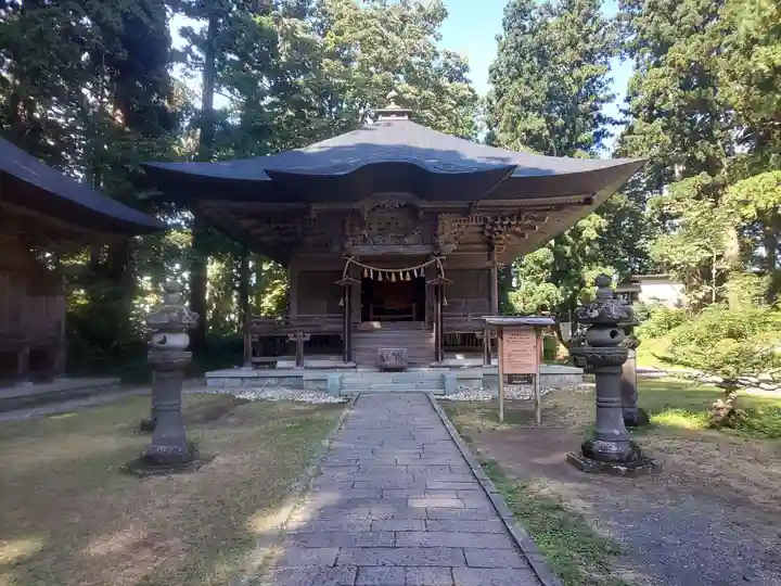 出羽神社(出羽三山神社)~三神合祭殿~の末社・摂社