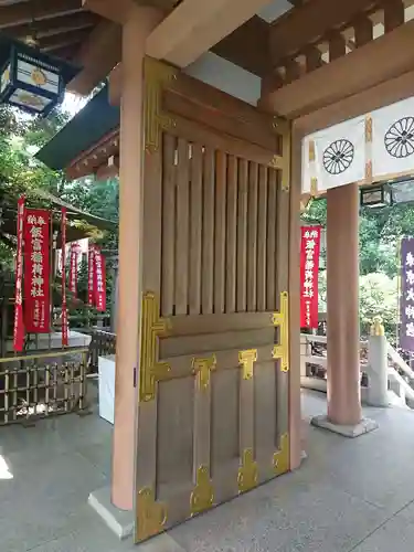 東京大神宮の山門・神門