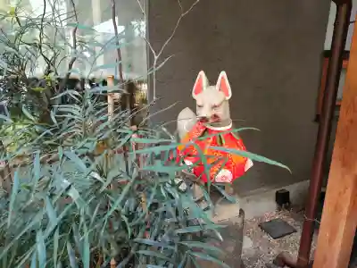 五十稲荷神社(栄寿稲荷神社)の{uncategorized: "未分類", other: "その他", undefined: "問題あり", building: "その他建物", grave: "お墓", sacred_gate: "鳥居", guardian: "狛犬", statue: "像", buddha: "仏像", history: "歴史", nature: "自然", garden: "庭園", animal: "動物", pagoda: "塔", temizu: "手水舎", mountain_gate: "山門・神門", sanctuary: "本殿・本堂", subordinate: "末社・摂社", art: "芸術", scenery: "景色", jizo: "地蔵", ema: "絵馬", goshuin: "御朱印", omikuji: "おみくじ", items: "授与品その他", amulet: "お守り", goshuincho: "御朱印帳", eats: "食事", festival: "お祭り", votive_dance: "神楽", shichigosan: "七五三参", wedding: "結婚式", experience: "体験その他", initially: "初詣", around: "周辺", anti_infection: "感染症対策"}