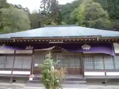 観音寺の本殿