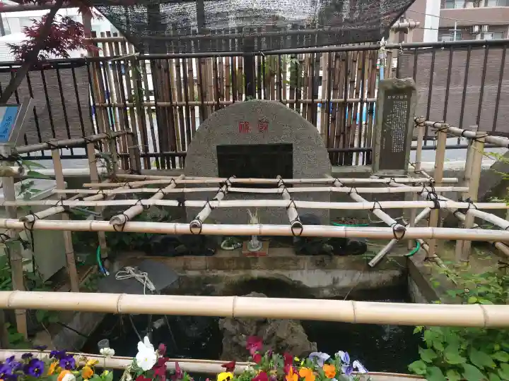 利田神社の{uncategorized: "未分類", other: "その他", undefined: "問題あり", building: "その他建物", grave: "お墓", sacred_gate: "鳥居", guardian: "狛犬", statue: "像", buddha: "仏像", history: "歴史", nature: "自然", garden: "庭園", animal: "動物", pagoda: "塔", temizu: "手水舎", mountain_gate: "山門・神門", sanctuary: "本殿・本堂", subordinate: "末社・摂社", art: "芸術", scenery: "景色", jizo: "地蔵", ema: "絵馬", goshuin: "御朱印", omikuji: "おみくじ", items: "授与品その他", amulet: "お守り", goshuincho: "御朱印帳", eats: "食事", festival: "お祭り", votive_dance: "神楽", shichigosan: "七五三参", wedding: "結婚式", experience: "体験その他", initially: "初詣", around: "周辺", anti_infection: "感染症対策"}