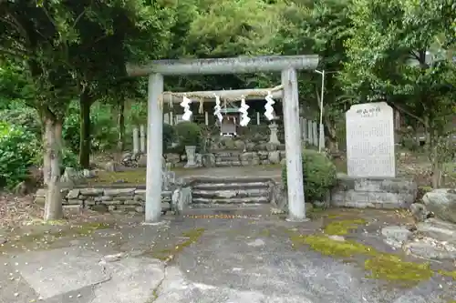 丹生酒殿神社の末社