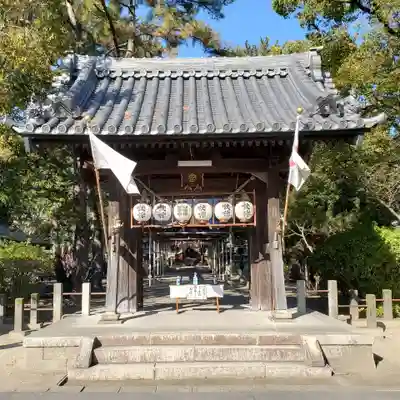 立坂神社の山門・神門