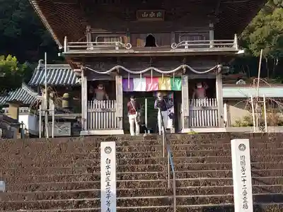 平等寺の山門・神門