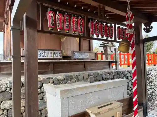 車折神社の{uncategorized: "未分類", other: "その他", undefined: "問題あり", building: "その他建物", grave: "お墓", sacred_gate: "鳥居", guardian: "狛犬", statue: "像", buddha: "仏像", history: "歴史", nature: "自然", garden: "庭園", animal: "動物", pagoda: "塔", temizu: "手水舎", mountain_gate: "山門・神門", sanctuary: "本殿・本堂", subordinate: "末社・摂社", art: "芸術", scenery: "景色", jizo: "地蔵", ema: "絵馬", goshuin: "御朱印", omikuji: "おみくじ", items: "授与品その他", amulet: "お守り", goshuincho: "御朱印帳", eats: "食事", festival: "お祭り", votive_dance: "神楽", shichigosan: "七五三参", wedding: "結婚式", experience: "体験その他", initially: "初詣", around: "周辺", anti_infection: "感染症対策"}