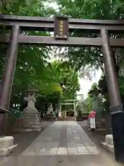 諏訪神社の鳥居