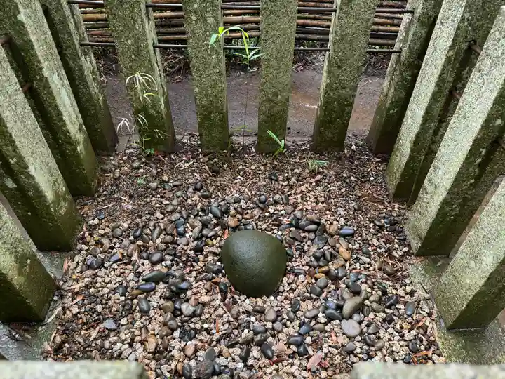 香取神宮 要石(千葉県)