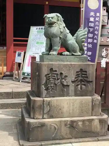 浅草神社の狛犬