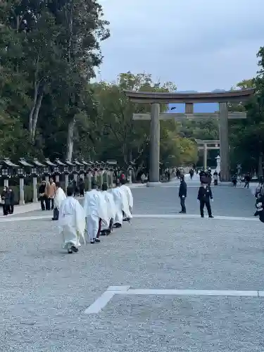 橿原神宮の{uncategorized: "未分類", other: "その他", undefined: "問題あり", building: "その他建物", grave: "お墓", sacred_gate: "鳥居", guardian: "狛犬", statue: "像", buddha: "仏像", history: "歴史", nature: "自然", garden: "庭園", animal: "動物", pagoda: "塔", temizu: "手水舎", mountain_gate: "山門・神門", sanctuary: "本殿・本堂", subordinate: "末社・摂社", art: "芸術", scenery: "景色", jizo: "地蔵", ema: "絵馬", goshuin: "御朱印", omikuji: "おみくじ", items: "授与品その他", amulet: "お守り", goshuincho: "御朱印帳", eats: "食事", festival: "お祭り", votive_dance: "神楽", shichigosan: "七五三参", wedding: "結婚式", experience: "体験その他", initially: "初詣", around: "周辺", anti_infection: "感染症対策"}