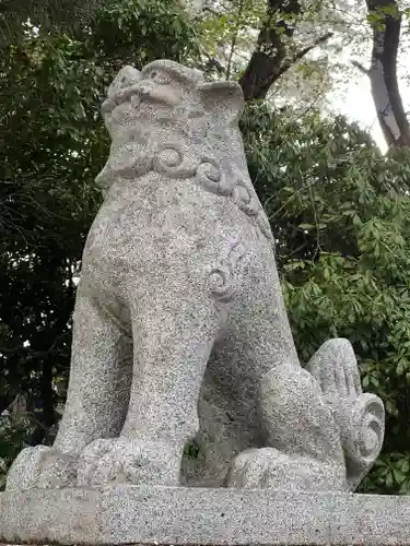 岩手護國神社の狛犬