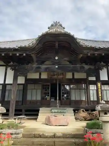 妙法寺(金色不動尊)の本殿・本堂