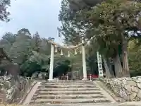 檜原神社(大神神社摂社)の{uncategorized: "未分類", other: "その他", undefined: "問題あり", building: "その他建物", grave: "お墓", sacred_gate: "鳥居", guardian: "狛犬", statue: "像", buddha: "仏像", history: "歴史", nature: "自然", garden: "庭園", animal: "動物", pagoda: "塔", temizu: "手水舎", mountain_gate: "山門・神門", sanctuary: "本殿・本堂", subordinate: "末社・摂社", art: "芸術", scenery: "景色", jizo: "地蔵", ema: "絵馬", goshuin: "御朱印", omikuji: "おみくじ", items: "授与品その他", amulet: "お守り", goshuincho: "御朱印帳", eats: "食事", festival: "お祭り", votive_dance: "神楽", shichigosan: "七五三参", wedding: "結婚式", experience: "体験その他", initially: "初詣", around: "周辺", anti_infection: "感染症対策"}