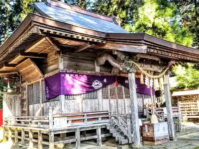 坪沼八幡神社の本殿・本堂