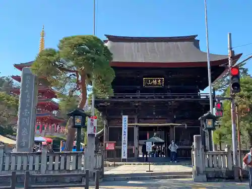 高幡不動尊　金剛寺の山門