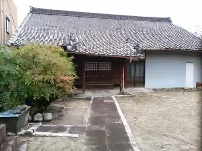 彌陀寺の本殿・本堂