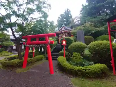 冠稲荷神社のその他建物