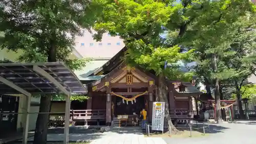 三吉神社の本殿