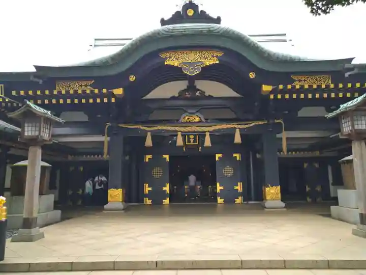 穴八幡宮の本殿・本堂