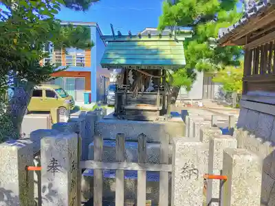 神明社の末社・摂社