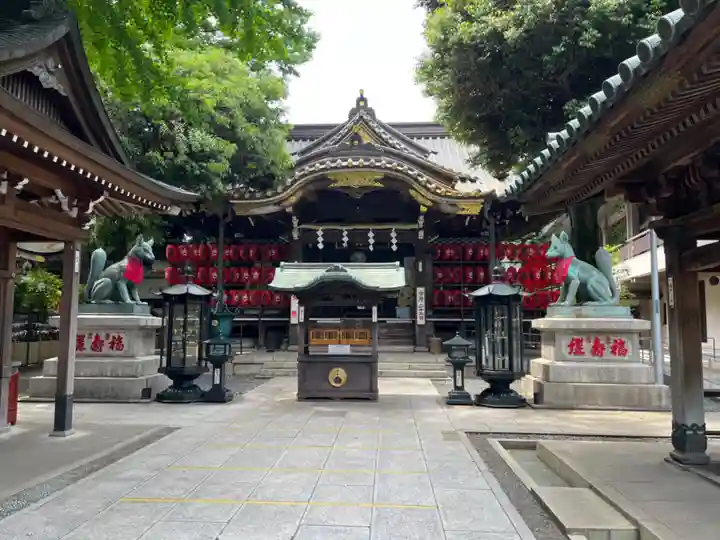 豊川稲荷東京別院の本殿・本堂