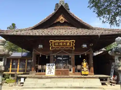 荘内神社の本殿