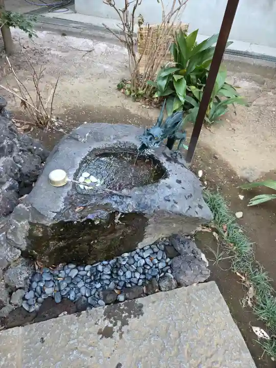川越八幡宮の{uncategorized: "未分類", other: "その他", undefined: "問題あり", building: "その他建物", grave: "お墓", sacred_gate: "鳥居", guardian: "狛犬", statue: "像", buddha: "仏像", history: "歴史", nature: "自然", garden: "庭園", animal: "動物", pagoda: "塔", temizu: "手水舎", mountain_gate: "山門・神門", sanctuary: "本殿・本堂", subordinate: "末社・摂社", art: "芸術", scenery: "景色", jizo: "地蔵", ema: "絵馬", goshuin: "御朱印", omikuji: "おみくじ", items: "授与品その他", amulet: "お守り", goshuincho: "御朱印帳", eats: "食事", festival: "お祭り", votive_dance: "神楽", shichigosan: "七五三参", wedding: "結婚式", experience: "体験その他", initially: "初詣", around: "周辺", anti_infection: "感染症対策"}
