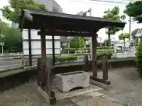 祠(花ノ木神社)の手水舎