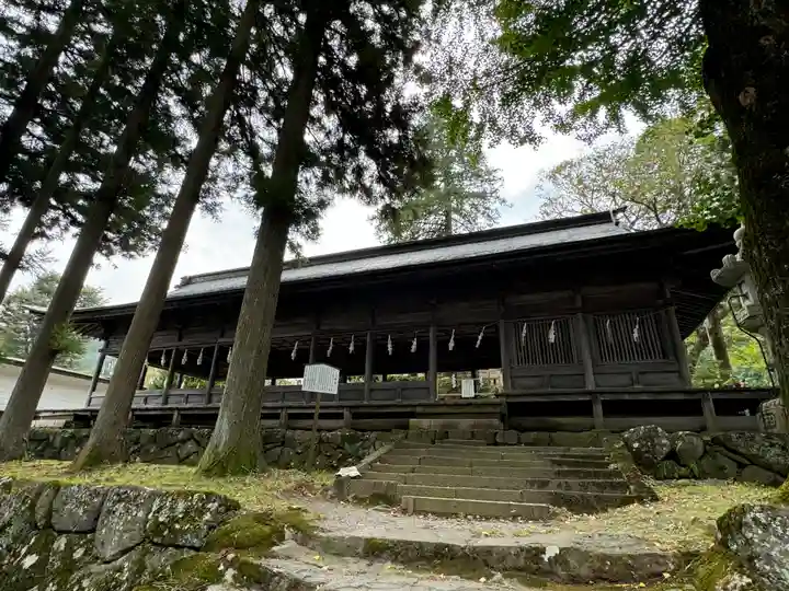 諏訪大社上社前宮(長野県)