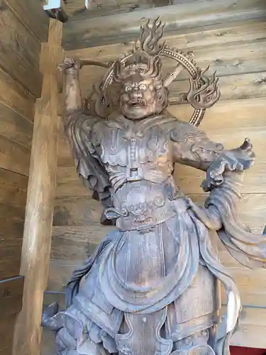 丹生大師 神宮寺の像