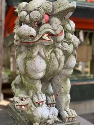 導きの社 熊野町熊野神社(くまくま神社)の狛犬