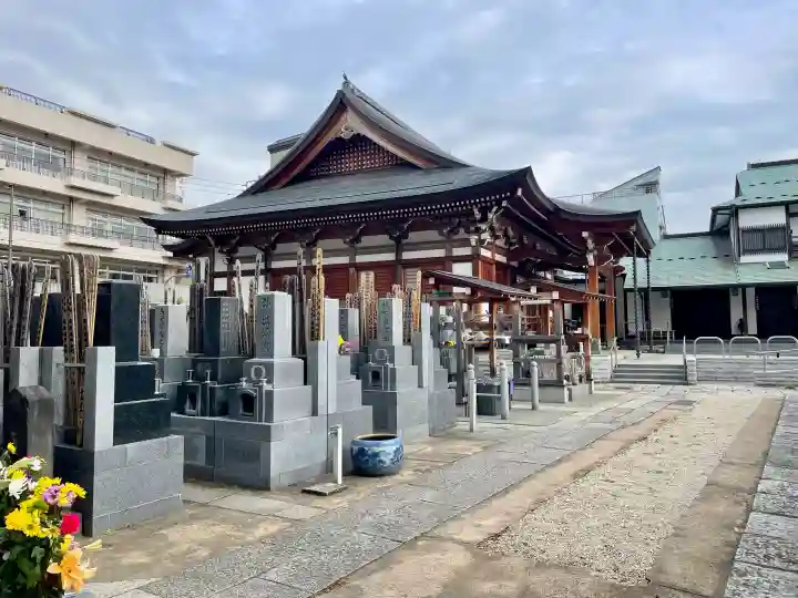 東覺寺の{uncategorized: "未分類", other: "その他", undefined: "問題あり", building: "その他建物", grave: "お墓", sacred_gate: "鳥居", guardian: "狛犬", statue: "像", buddha: "仏像", history: "歴史", nature: "自然", garden: "庭園", animal: "動物", pagoda: "塔", temizu: "手水舎", mountain_gate: "山門・神門", sanctuary: "本殿・本堂", subordinate: "末社・摂社", art: "芸術", scenery: "景色", jizo: "地蔵", ema: "絵馬", goshuin: "御朱印", omikuji: "おみくじ", items: "授与品その他", amulet: "お守り", goshuincho: "御朱印帳", eats: "食事", festival: "お祭り", votive_dance: "神楽", shichigosan: "七五三参", wedding: "結婚式", experience: "体験その他", initially: "初詣", around: "周辺", anti_infection: "感染症対策"}