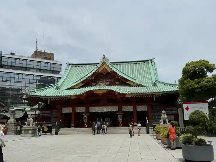 神田神社(神田明神)の{uncategorized: "未分類", other: "その他", undefined: "問題あり", building: "その他建物", grave: "お墓", sacred_gate: "鳥居", guardian: "狛犬", statue: "像", buddha: "仏像", history: "歴史", nature: "自然", garden: "庭園", animal: "動物", pagoda: "塔", temizu: "手水舎", mountain_gate: "山門・神門", sanctuary: "本殿・本堂", subordinate: "末社・摂社", art: "芸術", scenery: "景色", jizo: "地蔵", ema: "絵馬", goshuin: "御朱印", omikuji: "おみくじ", items: "授与品その他", amulet: "お守り", goshuincho: "御朱印帳", eats: "食事", festival: "お祭り", votive_dance: "神楽", shichigosan: "七五三参", wedding: "結婚式", experience: "体験その他", initially: "初詣", around: "周辺", anti_infection: "感染症対策"}