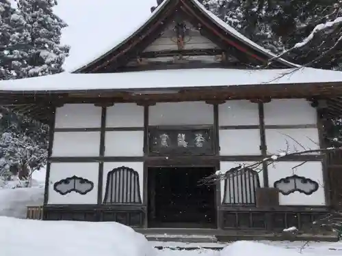 長勝寺の本殿・本堂