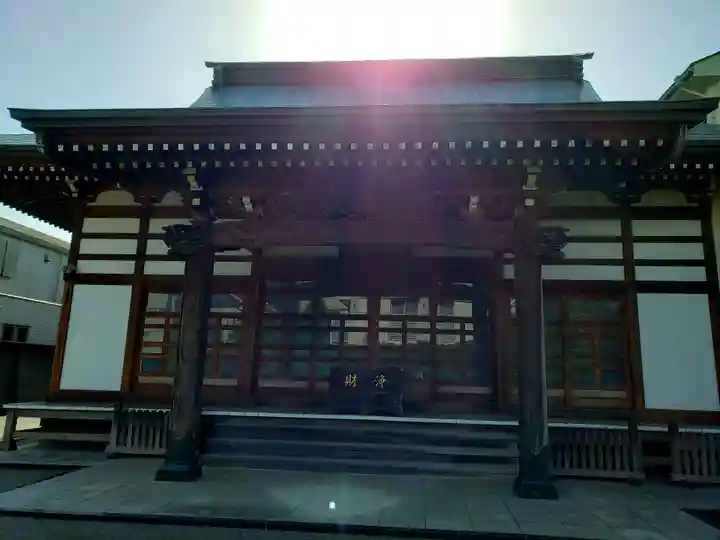 長延寺の本殿・本堂