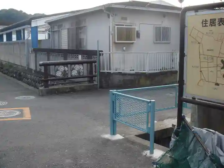 白旗神社(西御門)の周辺