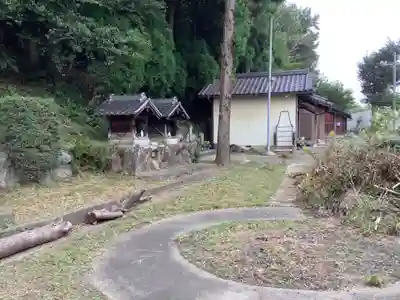 上野の薬師如来堂の末社・摂社