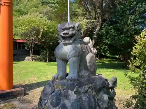 根岸八幡宮の狛犬