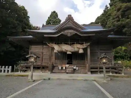 玉若酢命神社の本殿