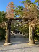 與止日女神社の{uncategorized: "未分類", other: "その他", undefined: "問題あり", building: "その他建物", grave: "お墓", sacred_gate: "鳥居", guardian: "狛犬", statue: "像", buddha: "仏像", history: "歴史", nature: "自然", garden: "庭園", animal: "動物", pagoda: "塔", temizu: "手水舎", mountain_gate: "山門・神門", sanctuary: "本殿・本堂", subordinate: "末社・摂社", art: "芸術", scenery: "景色", jizo: "地蔵", ema: "絵馬", goshuin: "御朱印", omikuji: "おみくじ", items: "授与品その他", amulet: "お守り", goshuincho: "御朱印帳", eats: "食事", festival: "お祭り", votive_dance: "神楽", shichigosan: "七五三参", wedding: "結婚式", experience: "体験その他", initially: "初詣", around: "周辺", anti_infection: "感染症対策"}