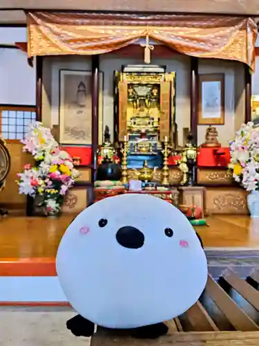 岩戸観音堂(北海道)