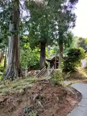 八幡白山神社の庭園