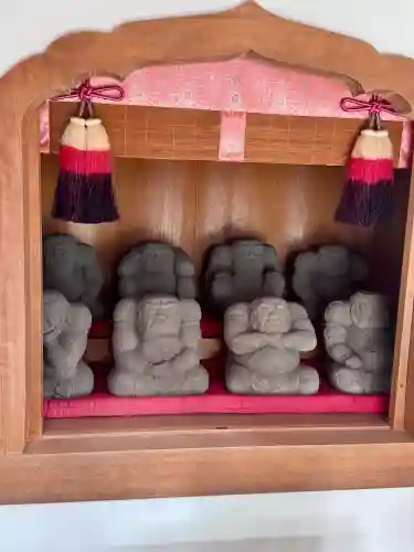 安井金比羅宮の{uncategorized: "未分類", other: "その他", undefined: "問題あり", building: "その他建物", grave: "お墓", sacred_gate: "鳥居", guardian: "狛犬", statue: "像", buddha: "仏像", history: "歴史", nature: "自然", garden: "庭園", animal: "動物", pagoda: "塔", temizu: "手水舎", mountain_gate: "山門・神門", sanctuary: "本殿・本堂", subordinate: "末社・摂社", art: "芸術", scenery: "景色", jizo: "地蔵", ema: "絵馬", goshuin: "御朱印", omikuji: "おみくじ", items: "授与品その他", amulet: "お守り", goshuincho: "御朱印帳", eats: "食事", festival: "お祭り", votive_dance: "神楽", shichigosan: "七五三参", wedding: "結婚式", experience: "体験その他", initially: "初詣", around: "周辺", anti_infection: "感染症対策"}