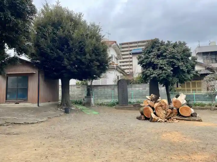 谷津観音堂の{uncategorized: "未分類", other: "その他", undefined: "問題あり", building: "その他建物", grave: "お墓", sacred_gate: "鳥居", guardian: "狛犬", statue: "像", buddha: "仏像", history: "歴史", nature: "自然", garden: "庭園", animal: "動物", pagoda: "塔", temizu: "手水舎", mountain_gate: "山門・神門", sanctuary: "本殿・本堂", subordinate: "末社・摂社", art: "芸術", scenery: "景色", jizo: "地蔵", ema: "絵馬", goshuin: "御朱印", omikuji: "おみくじ", items: "授与品その他", amulet: "お守り", goshuincho: "御朱印帳", eats: "食事", festival: "お祭り", votive_dance: "神楽", shichigosan: "七五三参", wedding: "結婚式", experience: "体験その他", initially: "初詣", around: "周辺", anti_infection: "感染症対策"}