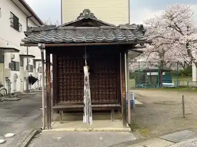 大橋町地蔵尊の{uncategorized: "未分類", other: "その他", undefined: "問題あり", building: "その他建物", grave: "お墓", sacred_gate: "鳥居", guardian: "狛犬", statue: "像", buddha: "仏像", history: "歴史", nature: "自然", garden: "庭園", animal: "動物", pagoda: "塔", temizu: "手水舎", mountain_gate: "山門・神門", sanctuary: "本殿・本堂", subordinate: "末社・摂社", art: "芸術", scenery: "景色", jizo: "地蔵", ema: "絵馬", goshuin: "御朱印", omikuji: "おみくじ", items: "授与品その他", amulet: "お守り", goshuincho: "御朱印帳", eats: "食事", festival: "お祭り", votive_dance: "神楽", shichigosan: "七五三参", wedding: "結婚式", experience: "体験その他", initially: "初詣", around: "周辺", anti_infection: "感染症対策"}