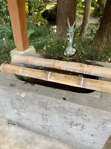 大神神社の手水舎